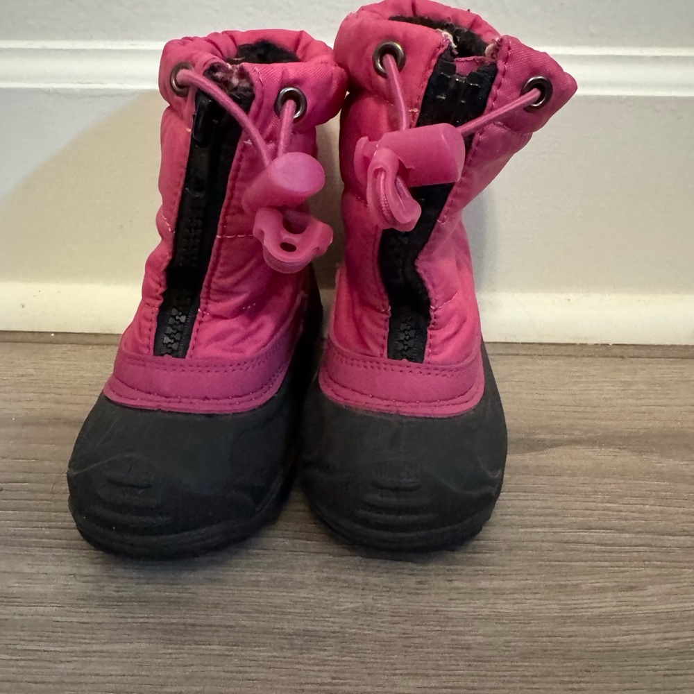 Girls toddler pink snow boots size 6